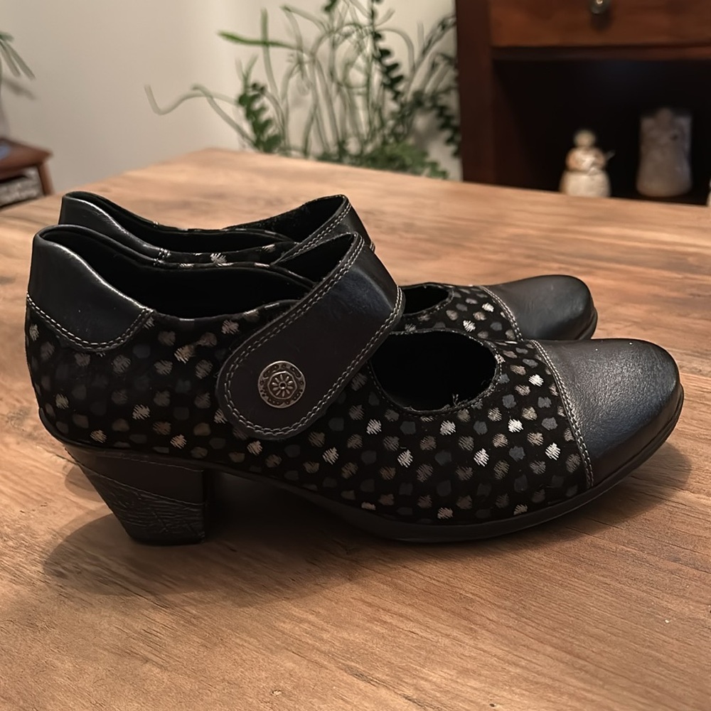 🔥🔥Remonte Women's Black leather Mary Jane Shoes sz 39